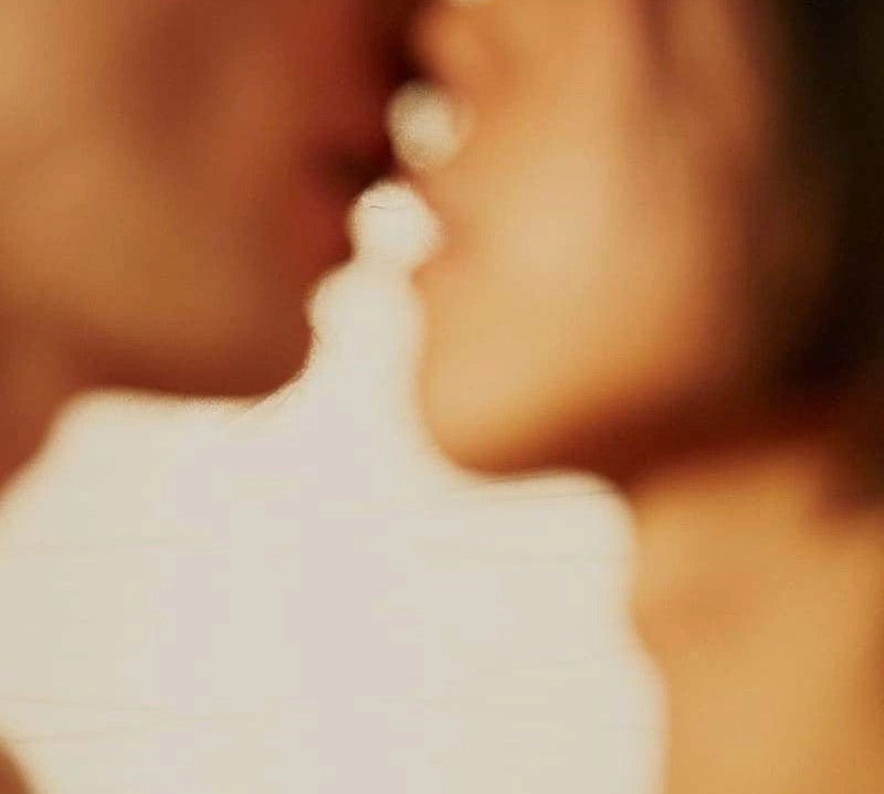 Gifts for Couples: What to Buy When It Is for Both of Them - Below Body